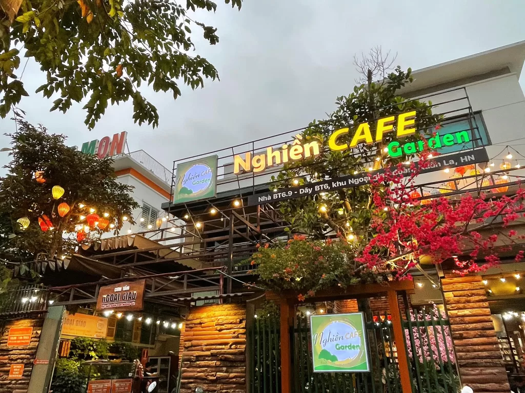 Biệt Thự Đường Nguyễn Xuân Khoát Khu đô thị Ngoại Giao Đoàn