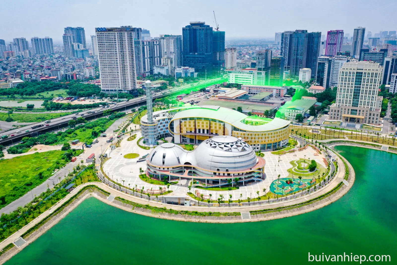 Sunshine Lake View Sky Villas