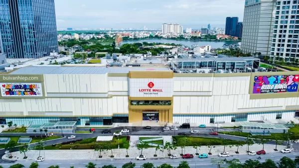 Lotte Mall cạnh biệt thự khu P Ciputra