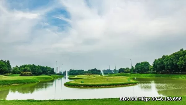 Tiện ích sân tập Golf tại biệt thự khu P Ciputra